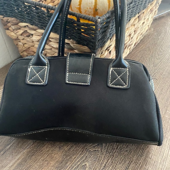 Cute buckle purse - Picture 4 of 6